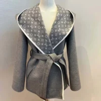 Louis Vuitton LV Women Reversible Signature Short Hooded Wrap Coat Grey-1AGNYG (1)