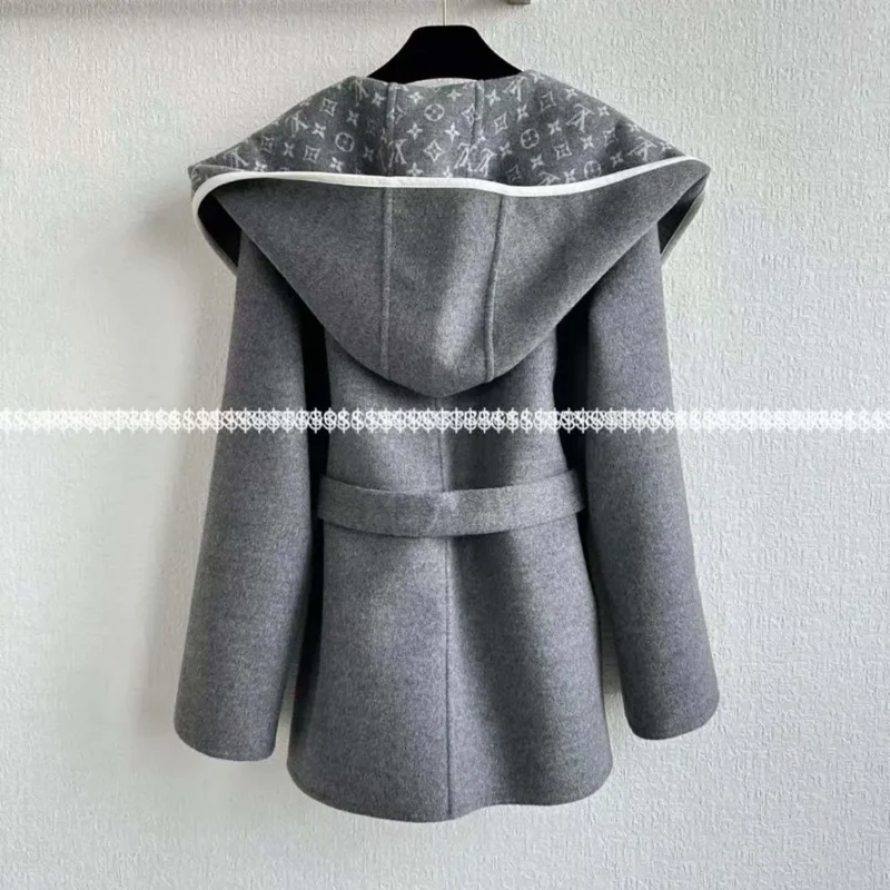 Louis Vuitton LV Women Reversible Signature Short Hooded Wrap Coat Grey-1AGNYG