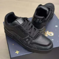 Louis Vuitton Unisex LV Trainer Sneaker-Black 1ADH4C (1)