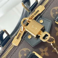 Louis Vuitton Women Cruise 2025 Speedy Trunk 20 M13146 (1)