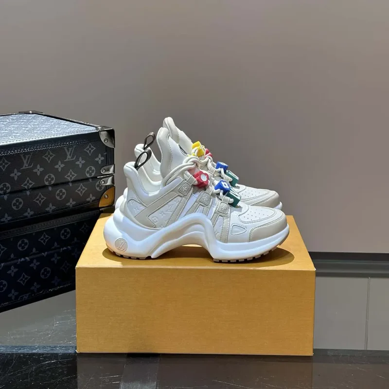 Louis Vuitton Women LV Archlight Sneaker 1AD27N