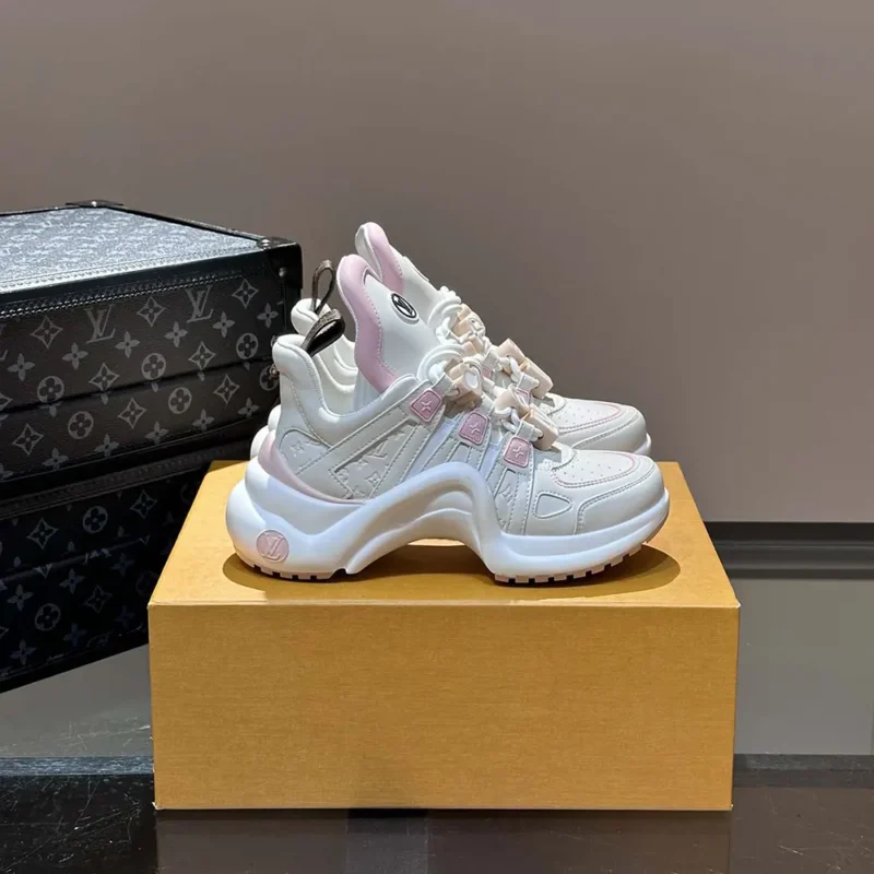 Louis Vuitton Women LV Archlight Sneaker 1AD283