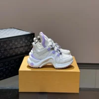 Louis Vuitton Women LV Archlight Sneaker 1AD28Z (1)