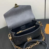 Louis Vuitton Women Pochette Métis East West M11998 (1)