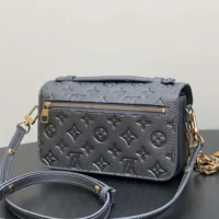 Louis Vuitton Women Pochette Métis East West M11998 (1)