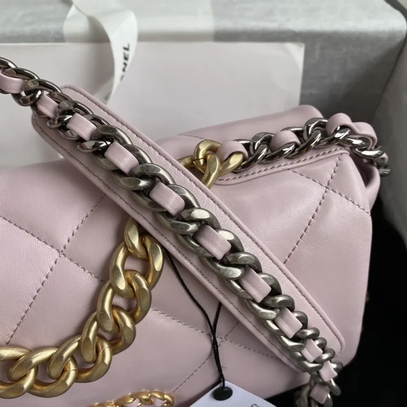 Chanel Women 19 Handbag Shiny Lambskin Gold-Tone Silver-Tone & Ruthenium-Light Pink