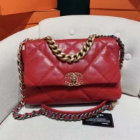 Chanel Women 19 Handbag Shiny Lambskin Gold-Tone Silver-Tone & Ruthenium-Red (1)