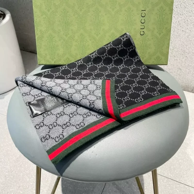 Gucci Unisex GG Jacquard Wool-Silk Scarf-Black