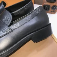 Louis Vuitton LV Men LV Flex Loafer Calf Leather-Black (1)