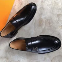 Louis Vuitton LV Men Louis Loafer Black Epi Calf Leather (2)