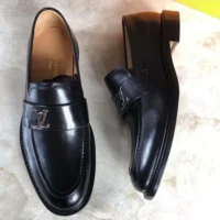 Louis Vuitton LV Men Louis Loafer Black Epi Calf Leather (2)