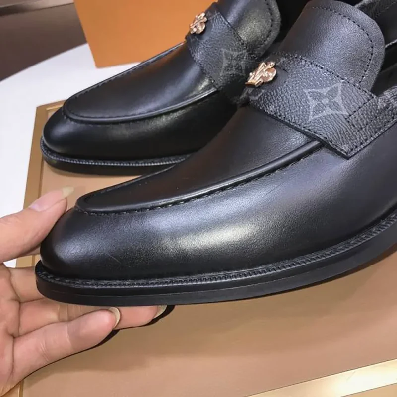 Louis Vuitton LV Men Louis Loafer Epi Calf Leather-Black