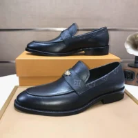 Louis Vuitton LV Men Louis Loafer Epi Calf Leather-Black (1)