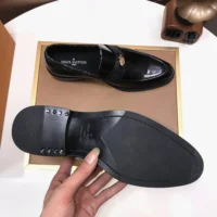 Louis Vuitton LV Men Louis Loafer Glazed Calf Leather-Black (1)