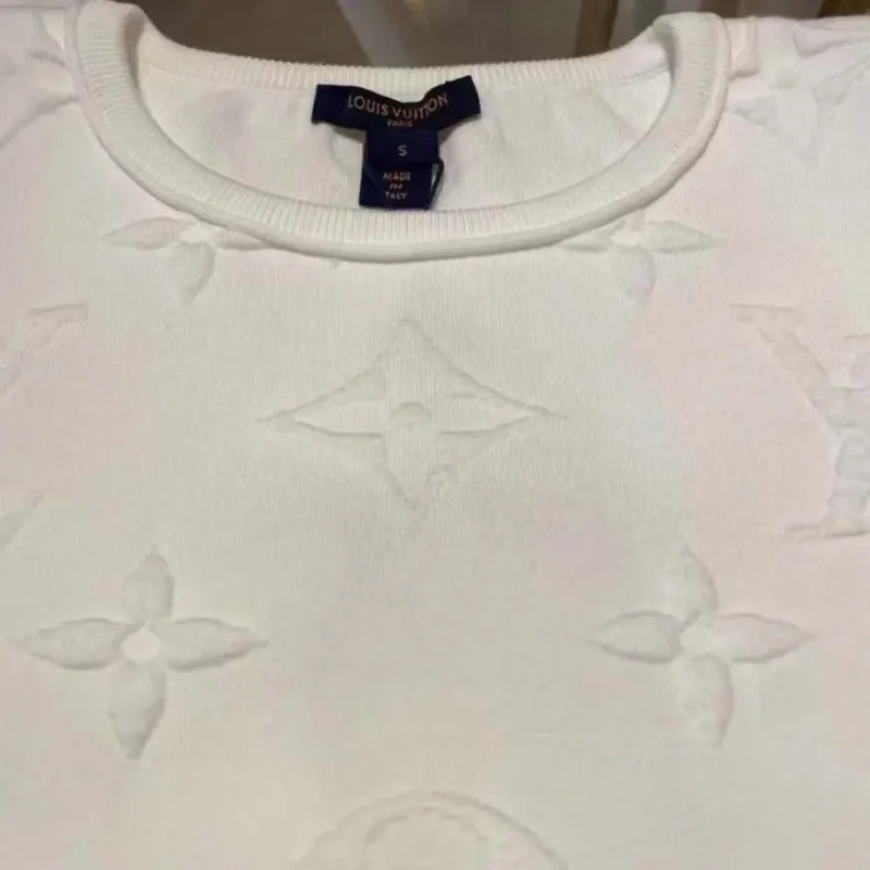 Louis Vuitton Men 3D Monogram T-Shirt-White 1A9LLJ