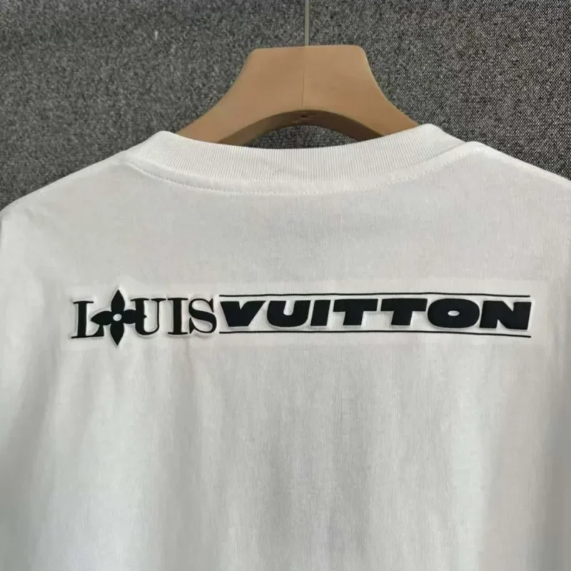 Louis Vuitton Men Graphic Cotton T-Shirt-White 1AFVUV