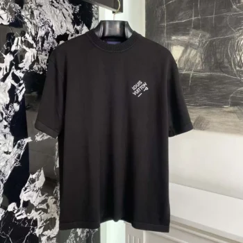 Louis Vuitton Men Signature Short-Sleeved T-Shirt-Black 1AATXE