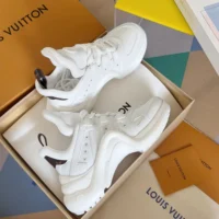 Louis Vuitton Women LV Archlight Sneaker 1ADBUH (1)