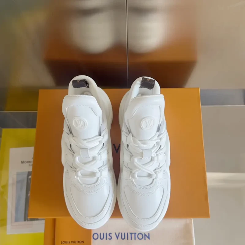 Louis Vuitton Women LV Archlight Sneaker 1ADBUH