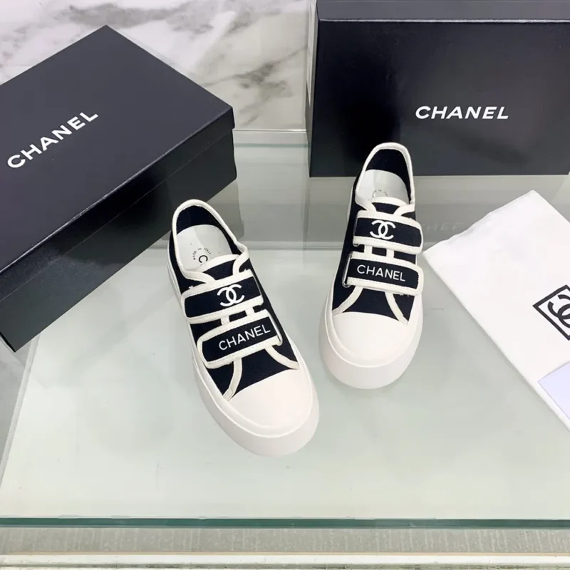 Chanel Women CC Velcro Sneaker-Black