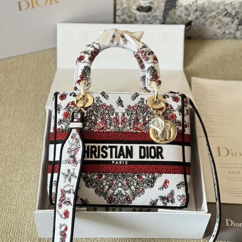 Dior Women Dioramour Medium Lady D-Lite Bag White Embroidery M0565OEEI