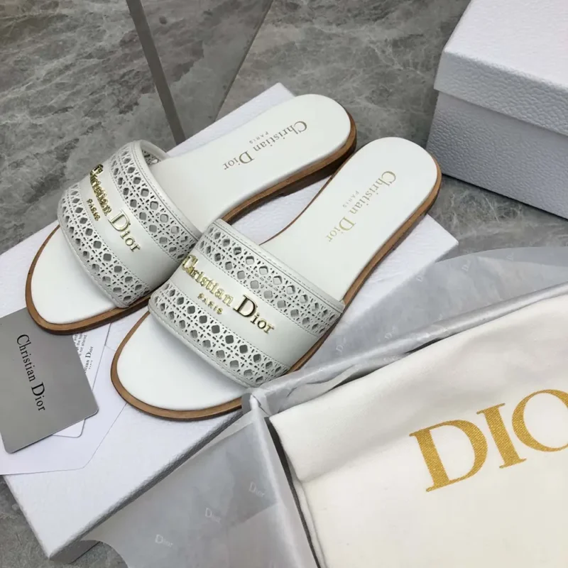 Dior Women White Calfskin with Openwork Microcannage Motif