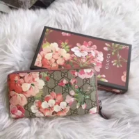 Gucci Unisex GG Blooms Long Wallet Floral Flower Round Zipper-Pink (1)