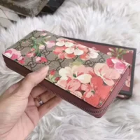 Gucci Unisex GG Blooms Long Wallet Floral Flower Round Zipper-Pink (1)