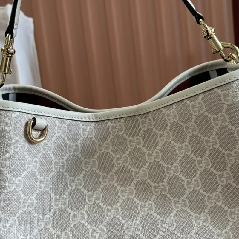 Gucci Women GG Emblem Mini Bucket Bag-White 815118FAD6L9641