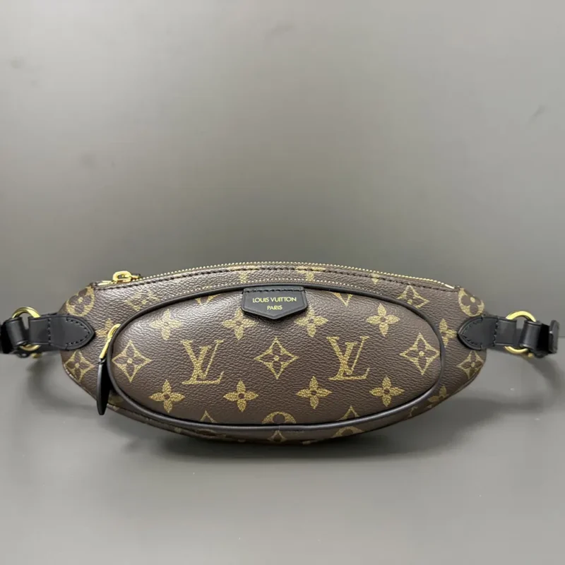 Louis Vuitton LV Women Keepit in Cowhide-leather Trim-M14806