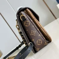 Louis Vuitton LV Women Pochette Métis Backpack M11941 (1)