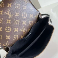 Louis Vuitton LV Women Pochette Métis Backpack M11941 (1)