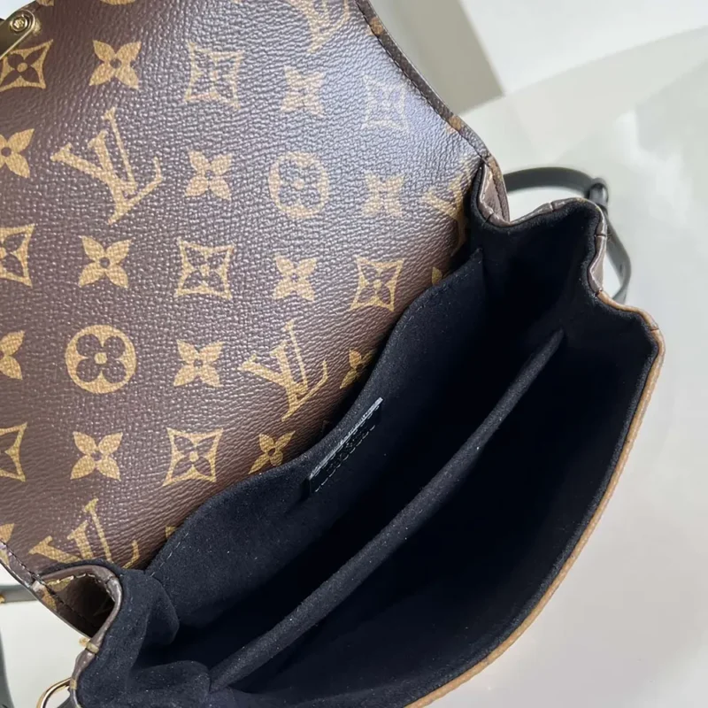 Louis Vuitton LV Women Pochette Métis Backpack M11941