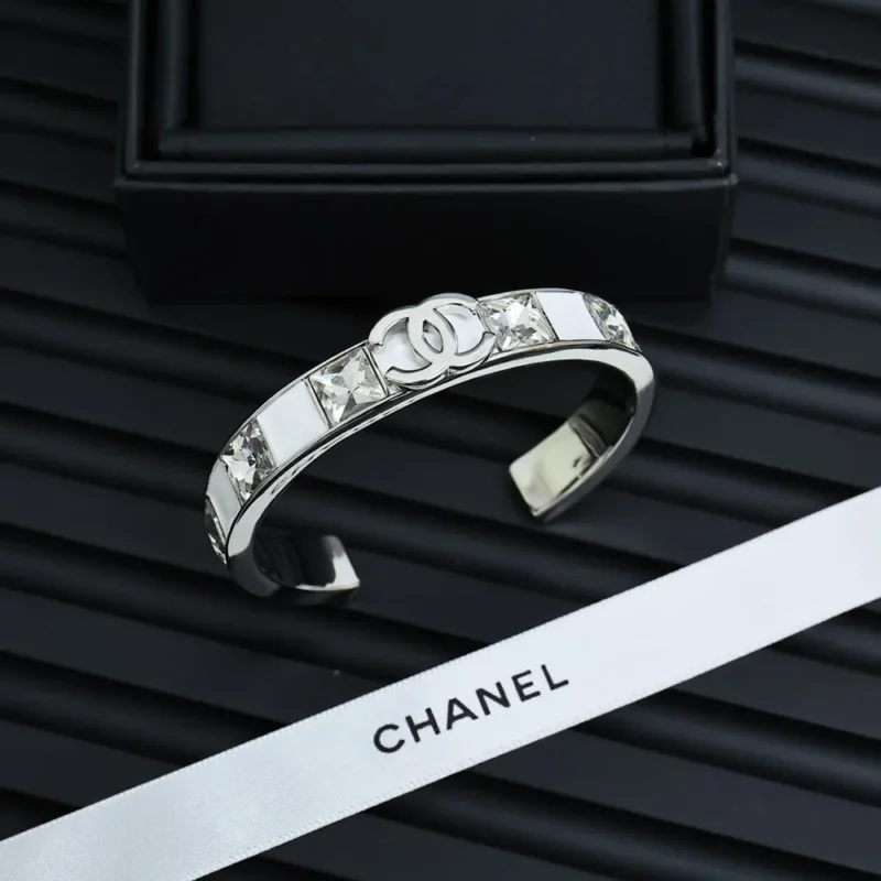 Chanel Women Cuff Metal Resin Strass ABE820B19204